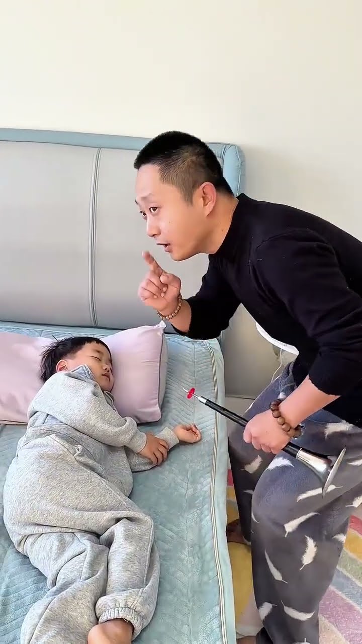 儿子睡着让他吹个喇叭!#Cute baby#Cute#呆萌小米宝#聪明宝宝#萌娃#整蛊#测试