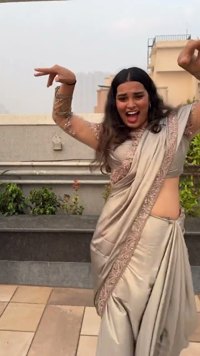Kaisi lagi saree?