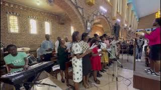 C'est Toi seigneur le pain rompu (Choeur des Anges Saint François de Sales)