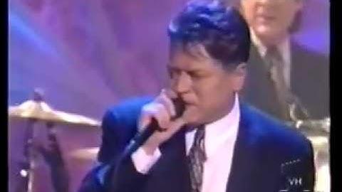 Robert Palmer - Addicted to Love (Live in NYC - 1997)