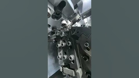 round clip ring spring with good stability and consistency on CNC spring coiling forming machine