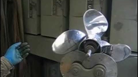 How to balance a boat propeller.
