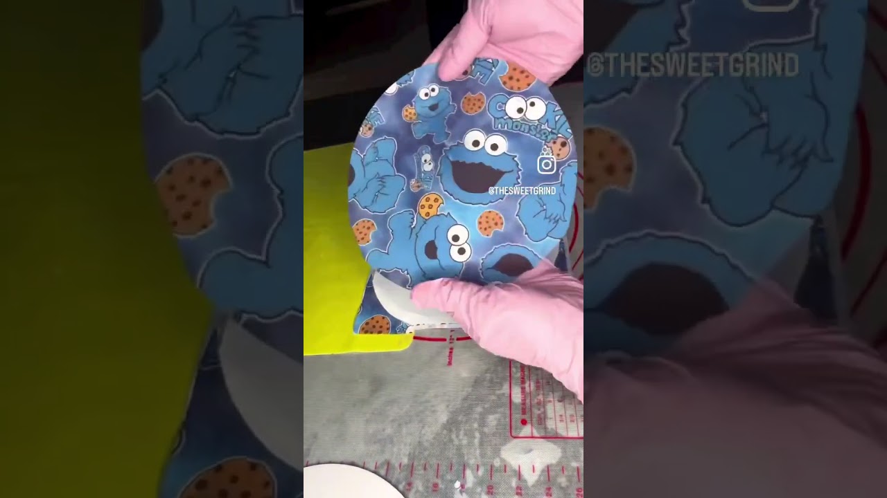 Watch me eat'em up again 🍪 