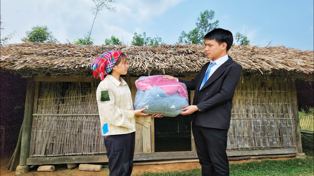 The concern Jack, a CEO, has for Linda, a single mother, leaves everyone amazed.