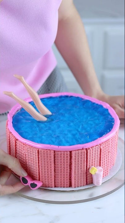 Making A Barbie Pool out of a Grocery Store Cake 💖🌴 #cakedecorating