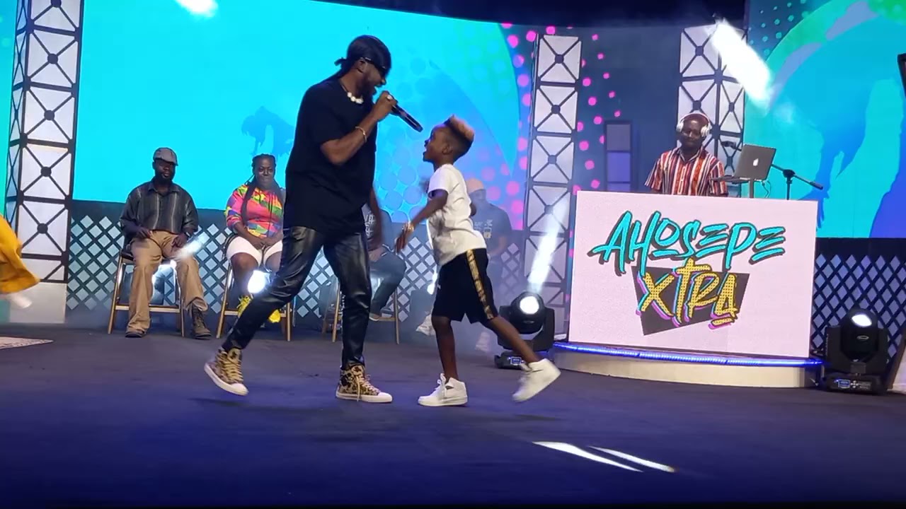 Foto Copy x Mr. Drew sends the crowd crazy on #AhosepeXtra