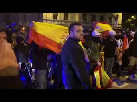 Ultras de extrema derecha se manifiestan en Barcelona