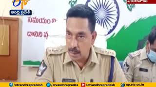 Illegal liquor bottles seized in Veerullapadu