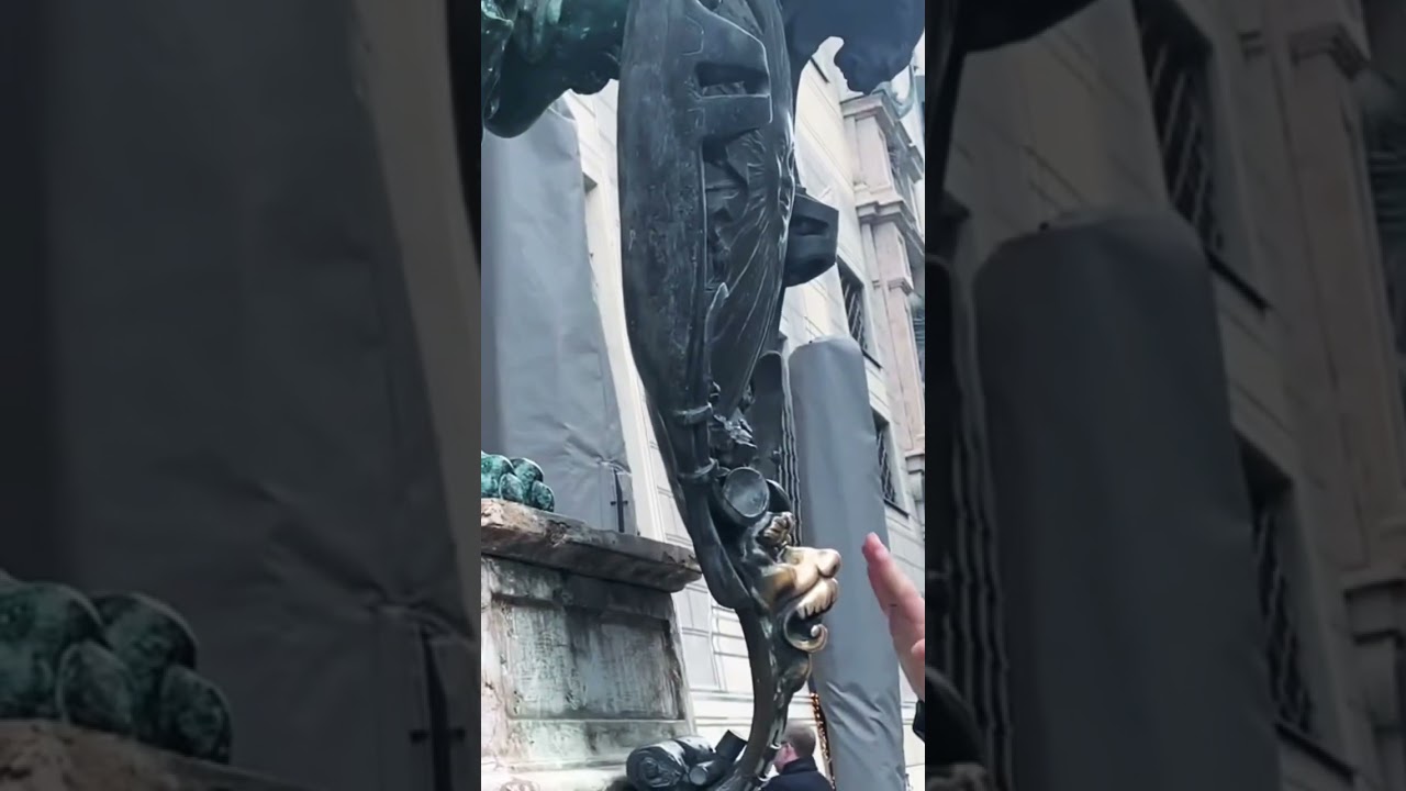 Fall in Love with Munich's Odeonsplatz!  The essence of 