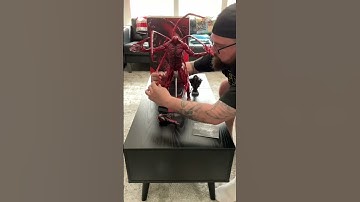 Carnage: Venom 2 / Hot Toy