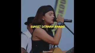 Story WA Lyrics Lagu Viral Ditiktok 1 Menit - Sunset Ditanah Anarki (SID Jerinx Ft Ajeng)