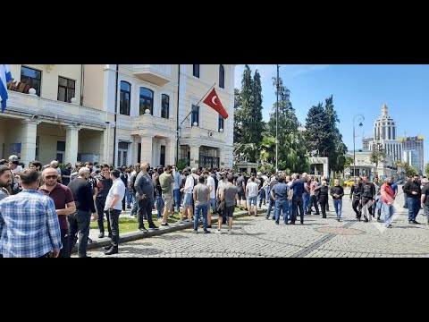 მინდია ლავასოღლის ოჯახის წევრები კრიმინალური ავტორიტეტის ექსტრადირებას ითხოვენ