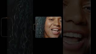 Eu conheço as tuas obras; eis que diante de ti pus uma porta aberta, e ninguém a pode fechar.Apc.3:8