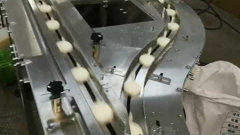 Efficient and Versatile: Two-Layer Stacked Biscuit Flow Wrapping Machine