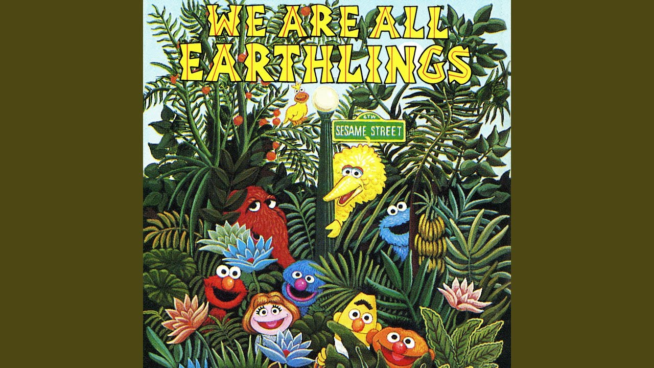 YouTubeでWe Are All Earthlingsを視聴 YouTubeでWe Are All Earthlingsを視聴
