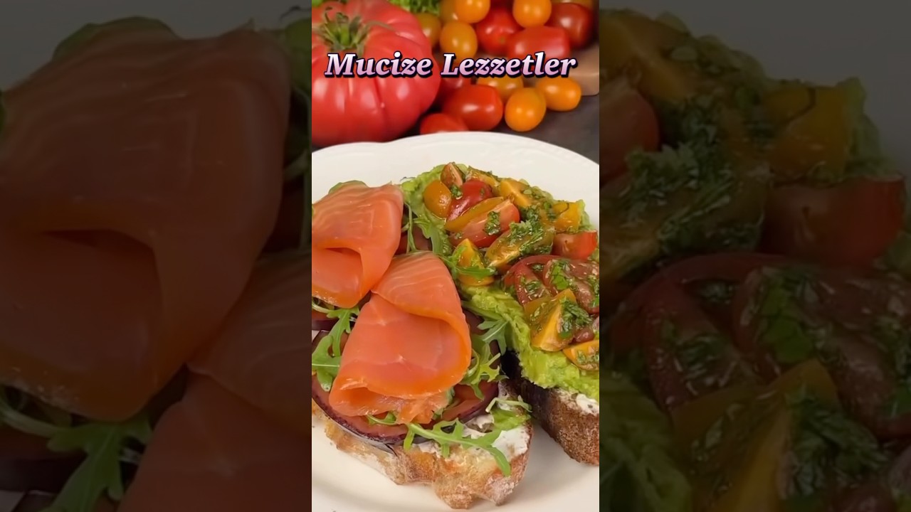 Pratik ve Sağlıklı Kahvaltı: Füme Somonlu ve Avokadolu Toast 🥑🐟 Pratik ve Sağlıklı Kahvaltı: Füme Somonlu ve Avokadolu Toast 🥑🐟