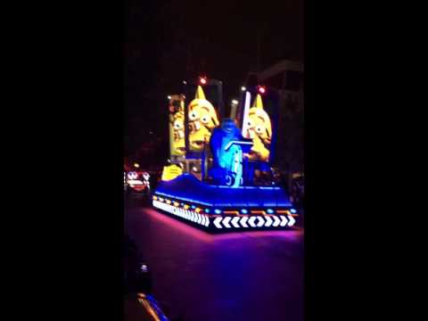 Video: Paint the Night Review - Disneylandin uskomaton paraati