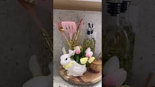 Spring kitchen decor idea #springdecorideas #homedecor #decorinspiration