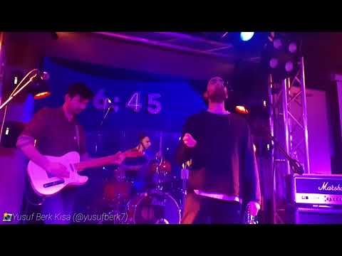 Vera & Emir Yargın - Bir Yangın Var (6.45 Kaybedenler Kulübü Ankara 27.03.18)