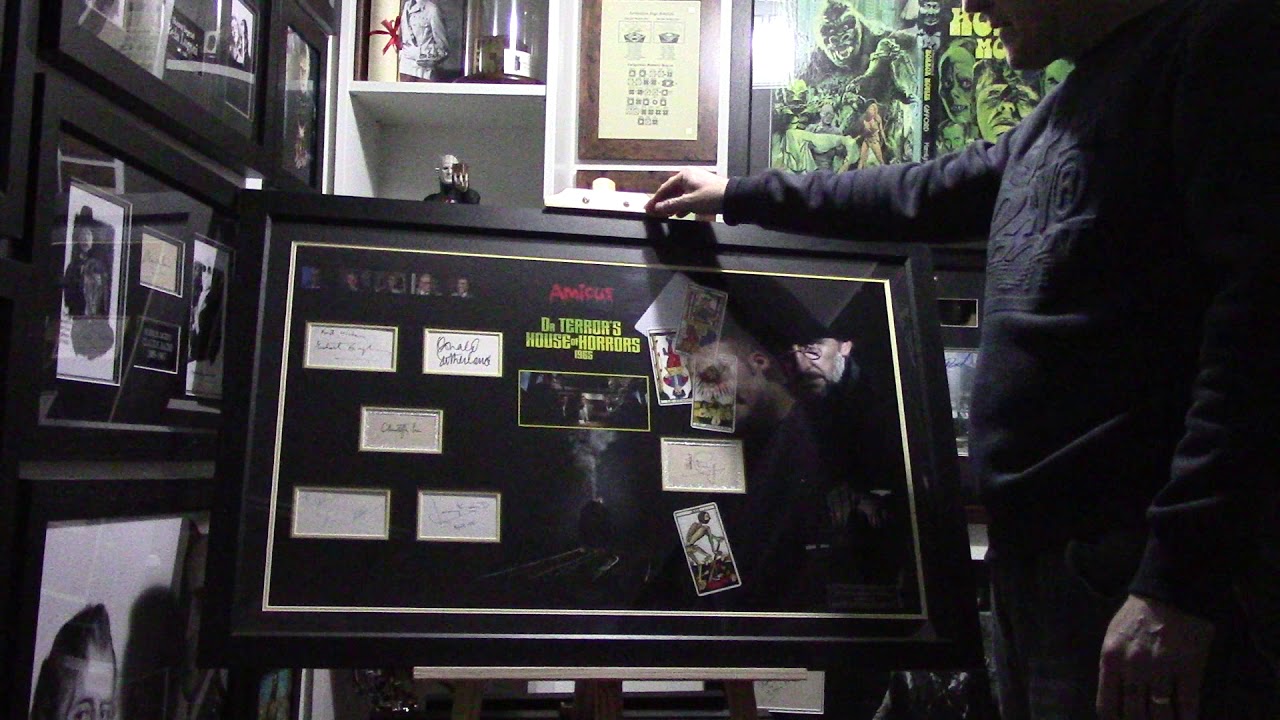 Download Dr Terrors House of Horrors Autograph Display