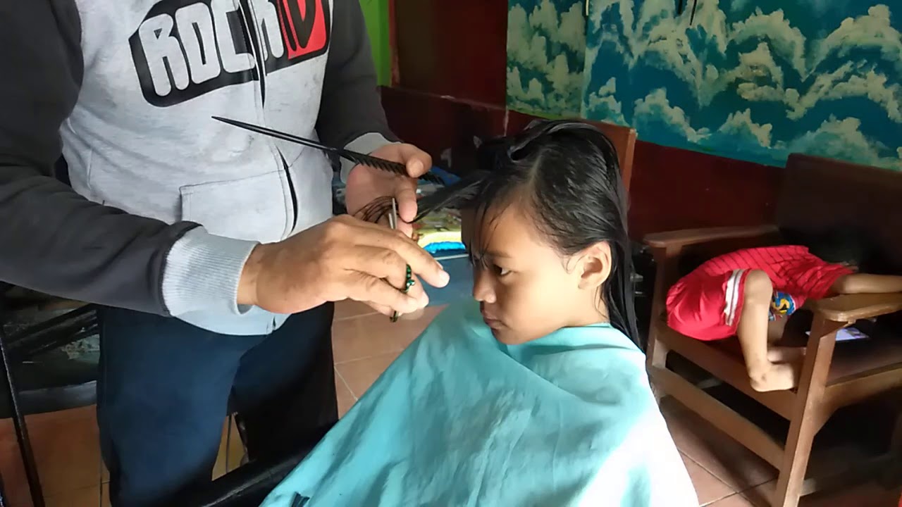 Belajar menggunting rambut YouTube