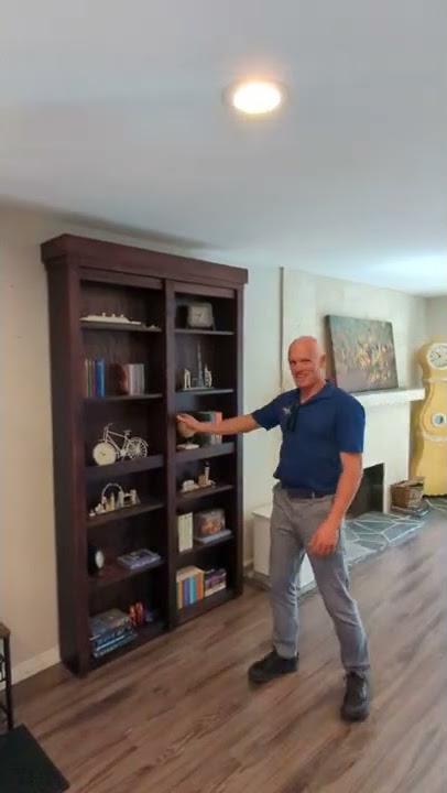 Bookcase hiding a secret room in home in San Diego California
