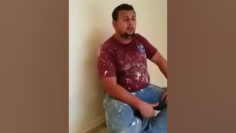 عامل دهان يقرأ القرآن الكريم بصوت تقشعر له الابدان