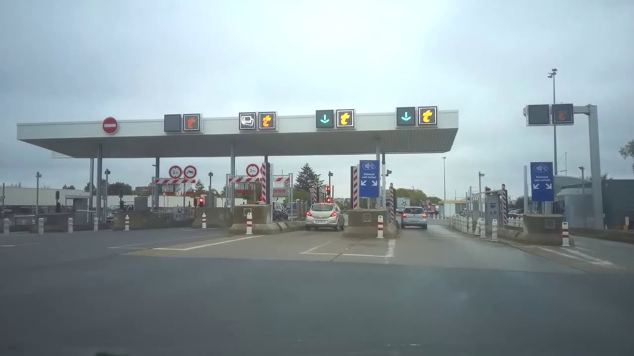 French road trip - Driving from Limoges to Orléans on the Occitanie autoroute.