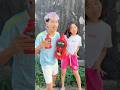 Tương ớt tí hon và tương ớt khổng lồ