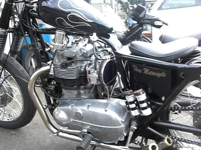 THREE MC 1971年式 W1SA カスタム - YouTube