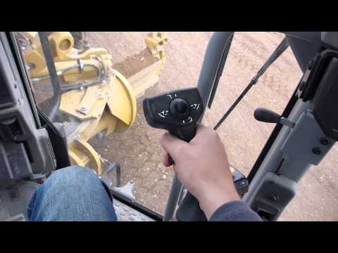 Cat Motor Grader Conventional vs Joystick Controls T Cat Motor Grader Conventional vs Joystick Controls T