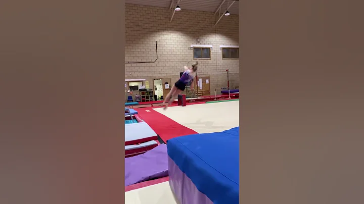 Alice Kinsella making gymnastics look effortless