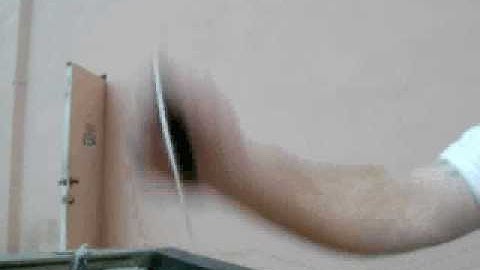 Benchmade AXIS locks in use