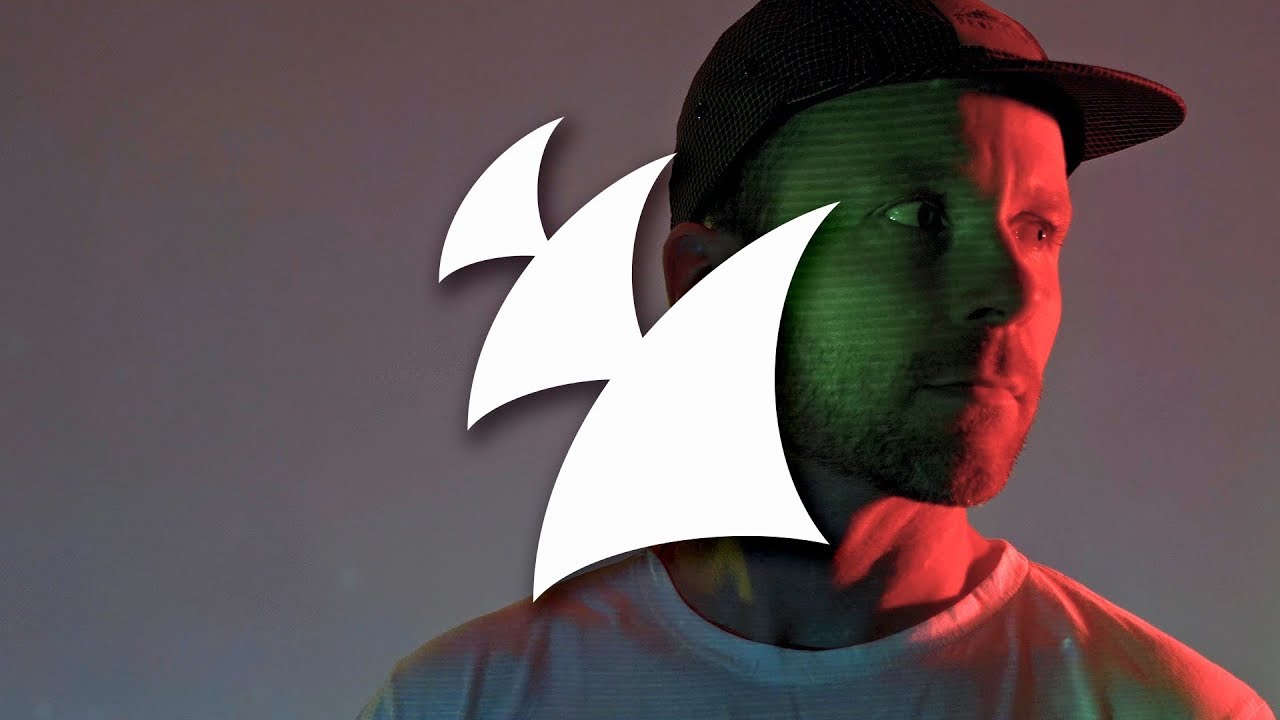 Mike Mago & Tiggi Hawke - Dangerous Behaviour (Official Music Video) dance music nyc