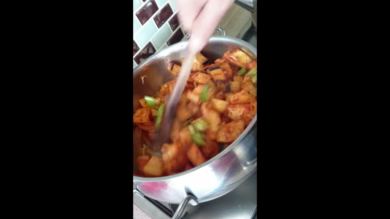Akşama Ne pişirsem. Sebzeli Türlü yemek nasıl yapılır. Yemek tarifi Videoları