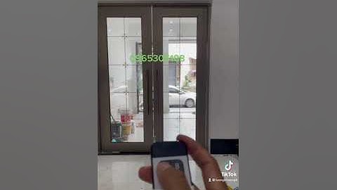 Cửa bản lề sàn tự động