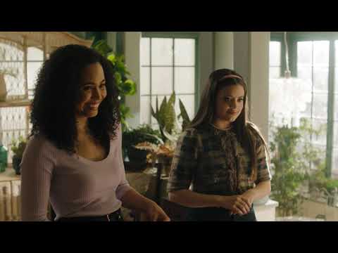 Exclusive: Charmed Season 3 Gag Reel Clip