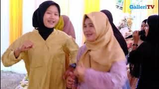 Dj menunggu ( cover ) ibuk - ibuk JOGET HEBOH DIPERNIKAHAN RISKI & HARWATI  bersama OT JUANDA