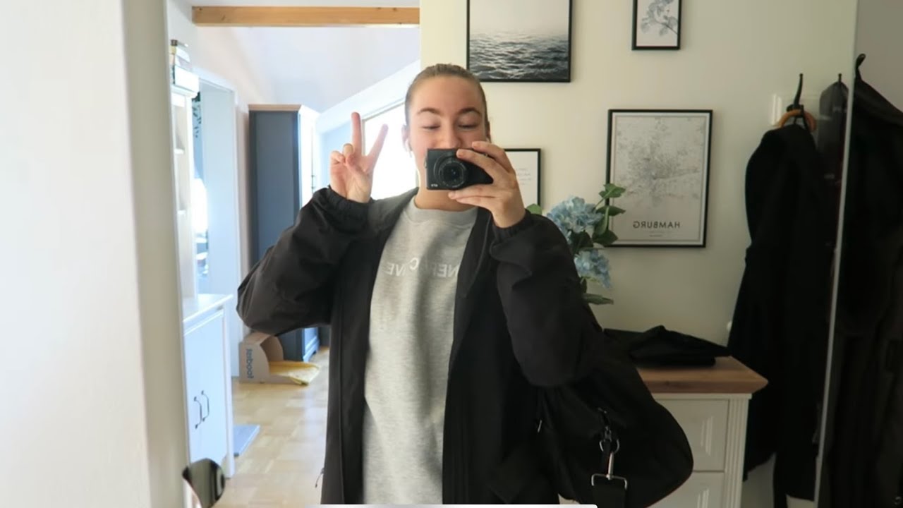 WEEKLY VLOG // early rises, new car, joining a gym + books :)