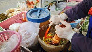 Most Famous Papaya Salad with Crab and Fermented Fish | Thailand street food Bangkok
