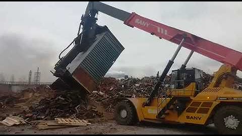 SANY Reach Stacker with Tilt Spreader