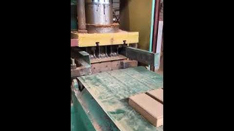 MacBaler-coco peat briquette press for 3 blocks for one shot
