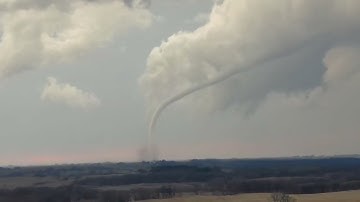 Timelapse Footage Shows Possible Tornado Near Pleasantville, Iowa