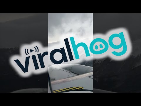 Flight Experiences Heavy Turbulence Over The Andes || ViralHog