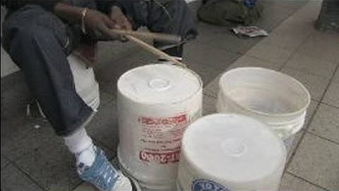 Bucket & Random Object Drumming : Playing a Hip Hop Drum Beat on Buckets