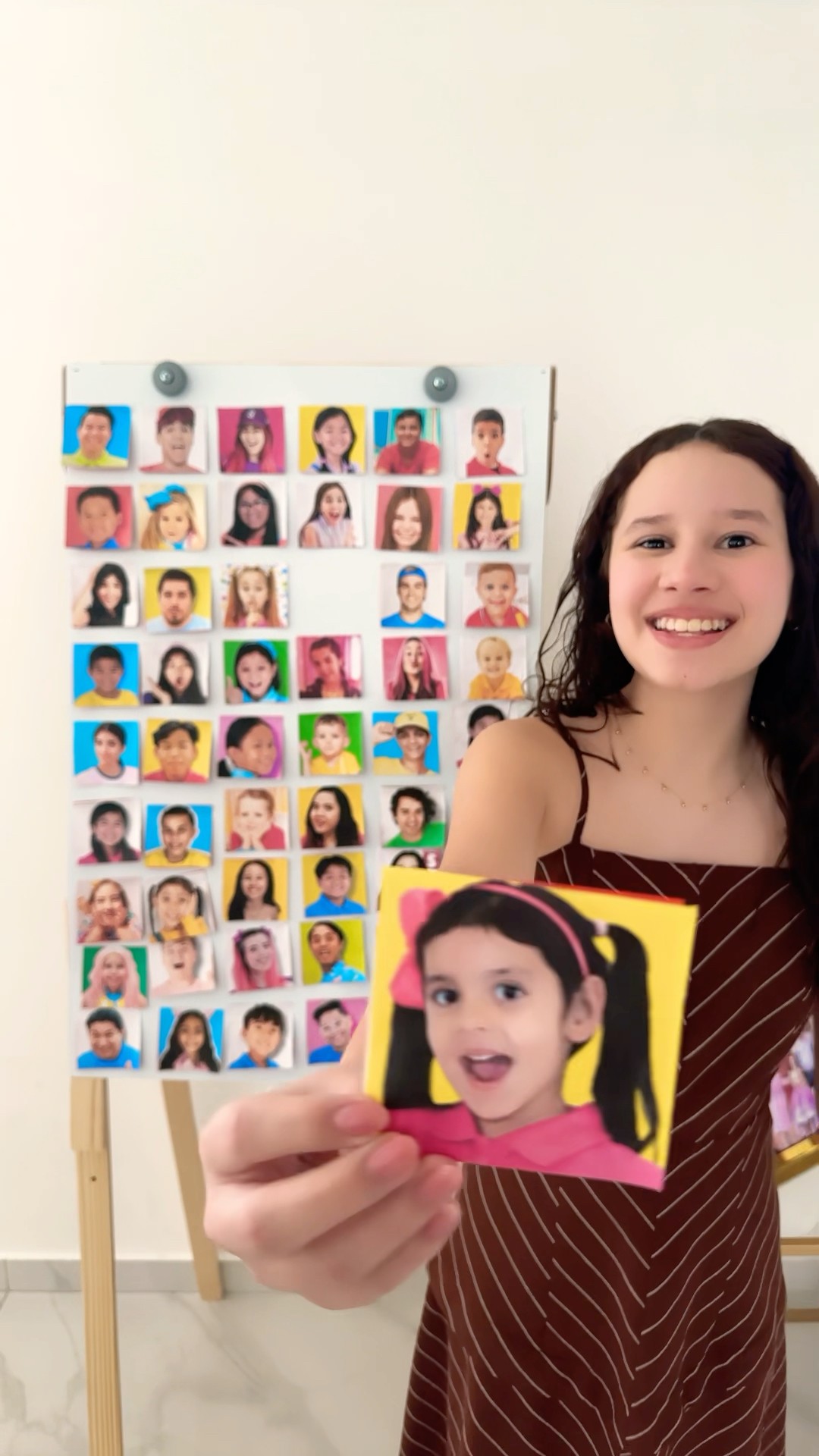 Find Ellie from Toys and colors