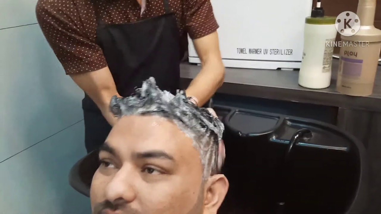 Benjamin Bayalkoti haircutting at ANANEKE BEAUTY SALON kathmandu LABIM MAAL