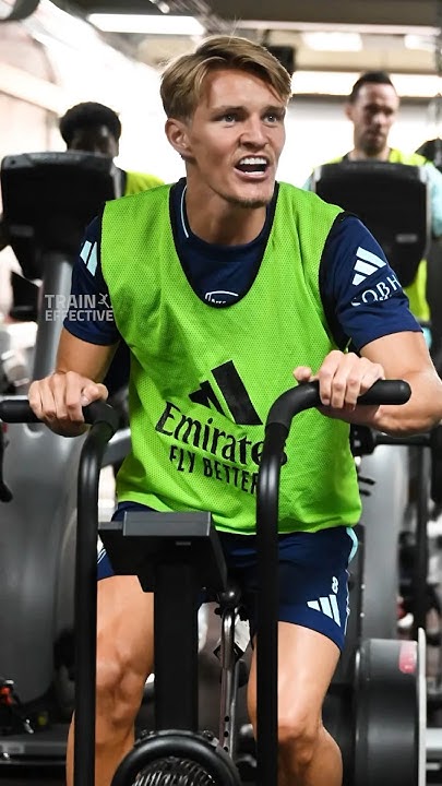 what-do-footballers-do-in-pre-season-training-youtube