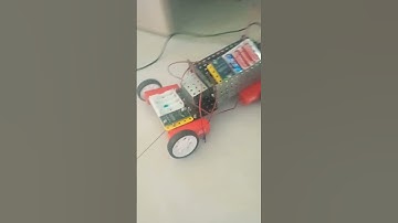 Caminhão levando pilhas.#caminhão #robotics #criatividade #video #programação #escola #tecnologia