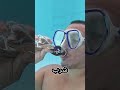 شرب كوكا تحت الماء فانفجر بالفقاعات شرب كوكا تحت الماء فانفجر بالفقاعات